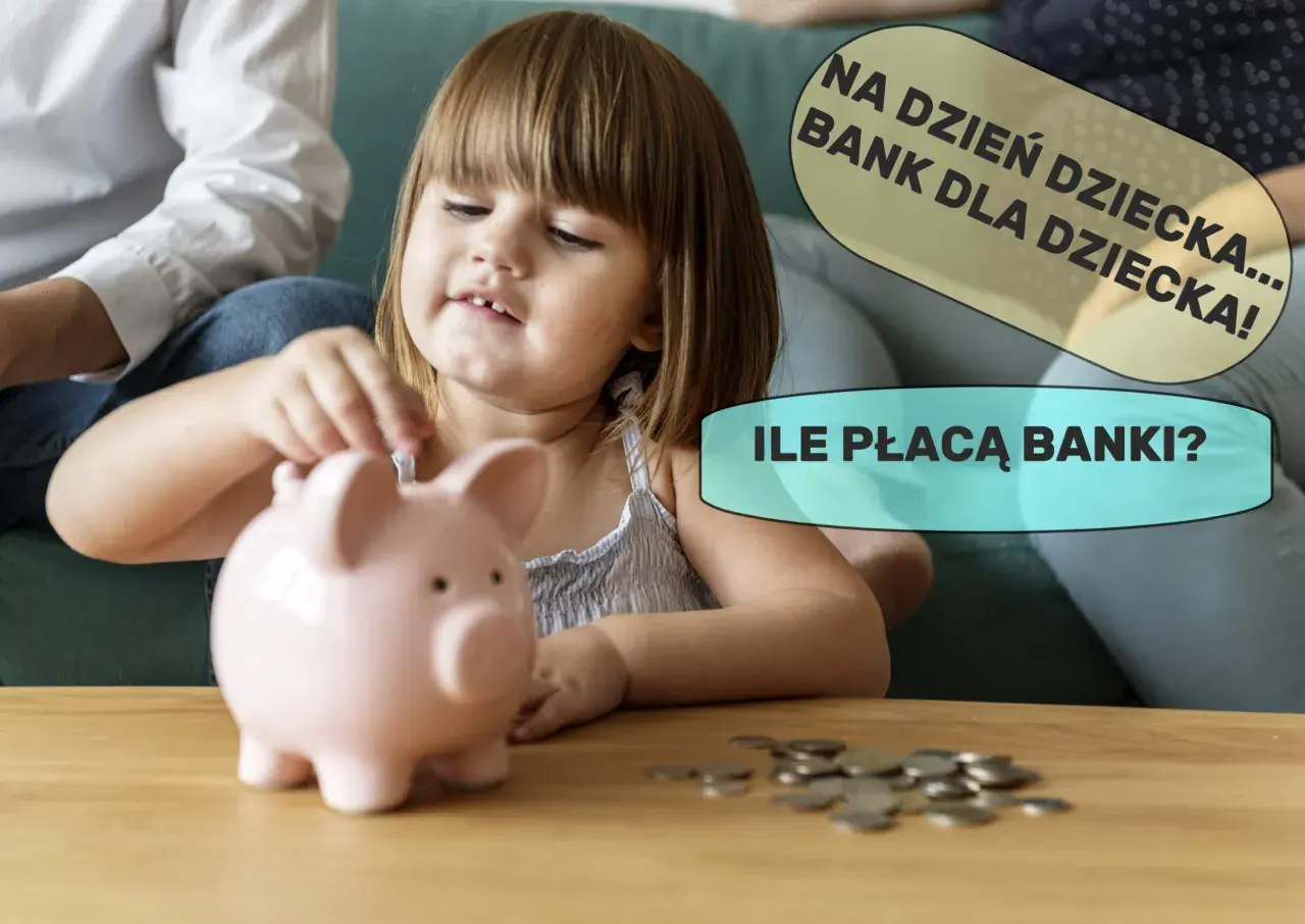 Mała dziewczynka wkłada monetę do świnki skarbonki. "Mój skarb" rośnie, a rodzice zastanawiają się nad oprocentowaniem banku dla dziecka.